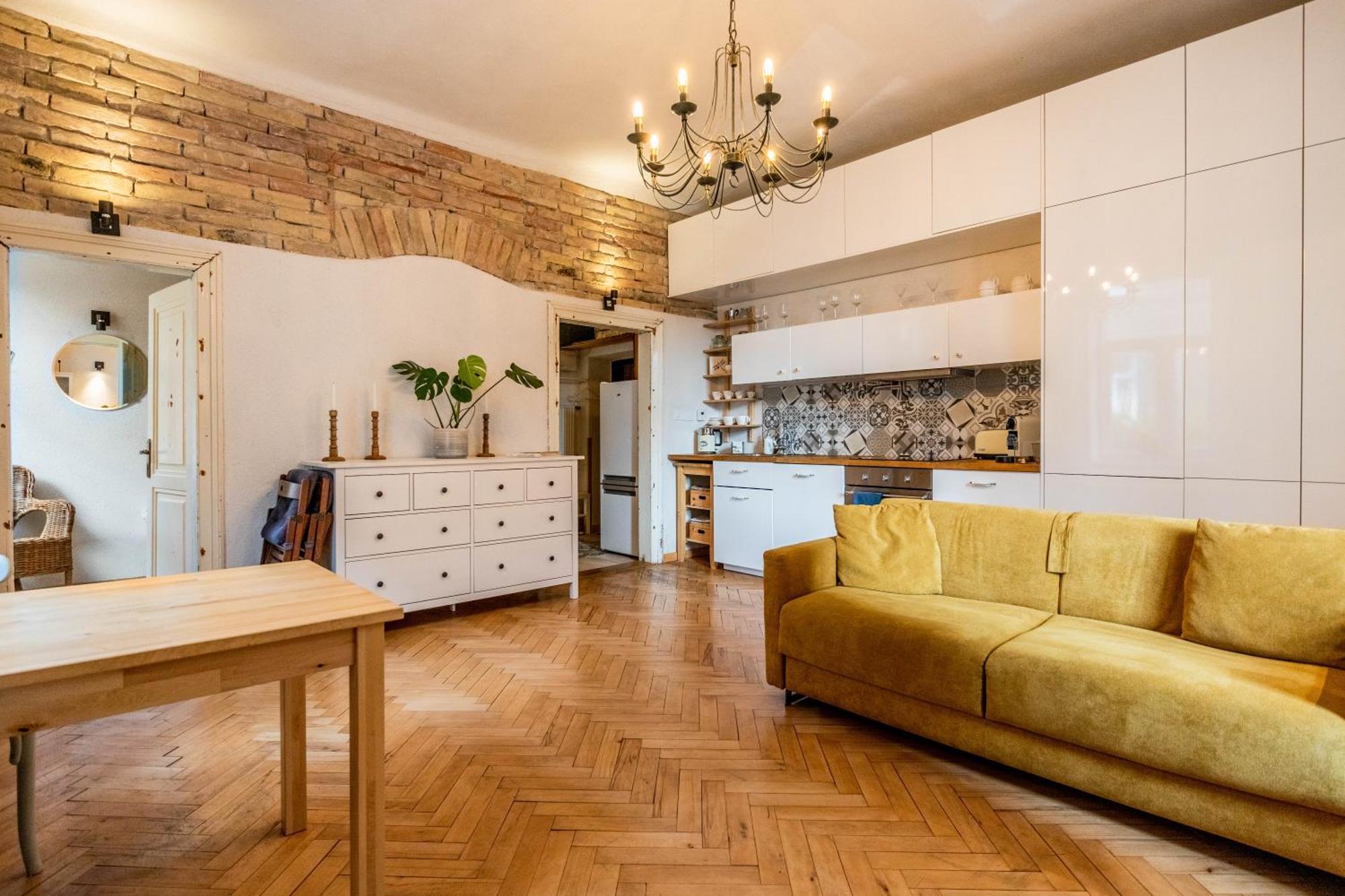 Historical Wine Apartment Bratislava Exterior foto